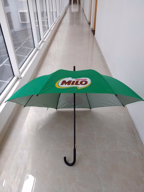 Dù kiểu thẳng kèo sắt R60cm in logo Milo